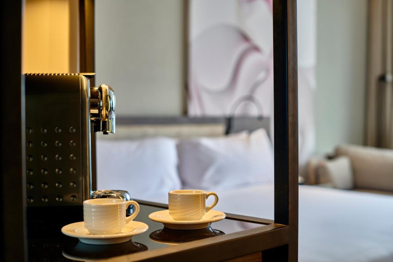 Crowne Plaza - West Cairo Arkan By Ihg 6th of October City Bagian luar foto A Nespresso machine in a hotel room
