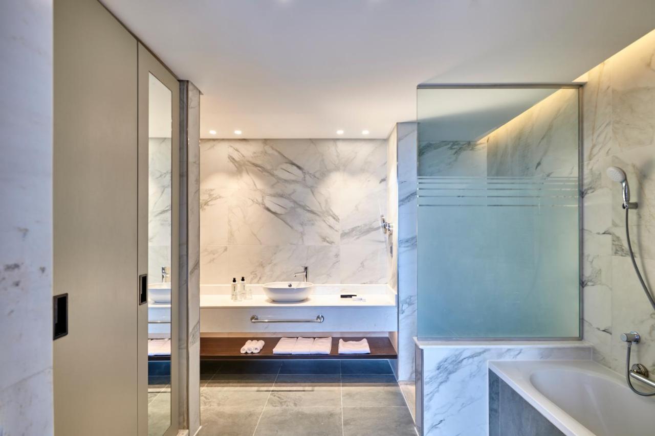 Crowne Plaza - West Cairo Arkan By Ihg 6th of October City Bagian luar foto Bathroom