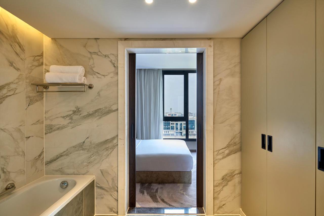Crowne Plaza - West Cairo Arkan By Ihg 6th of October City Bagian luar foto Bathroom
