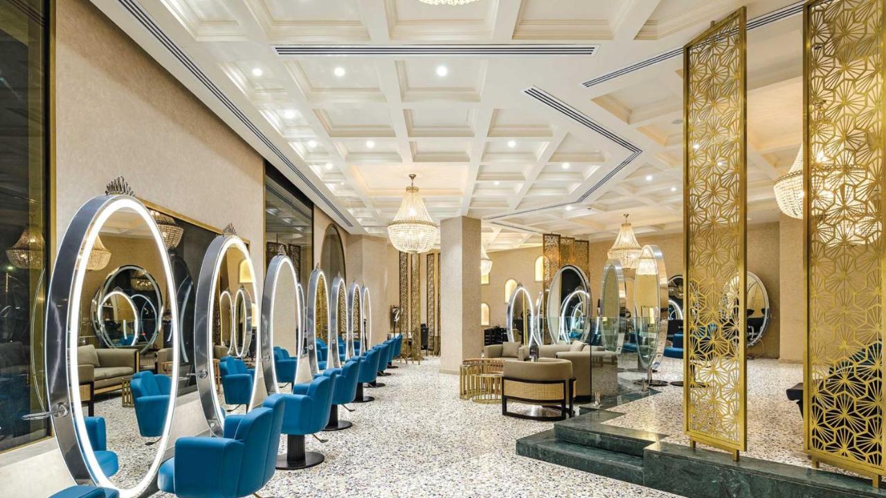 Crowne Plaza - West Cairo Arkan By Ihg 6th of October City Bagian luar foto Salon de coiffure