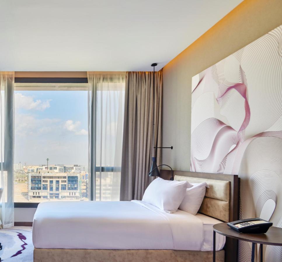 Crowne Plaza - West Cairo Arkan By Ihg 6th of October City Bagian luar foto Deluxe Room