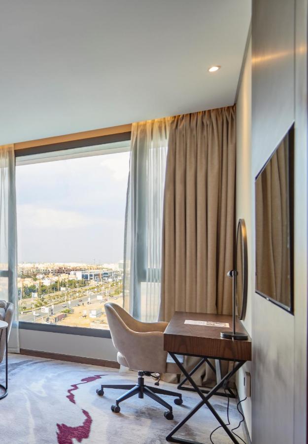 Crowne Plaza - West Cairo Arkan By Ihg 6th of October City Bagian luar foto A room at the hotel