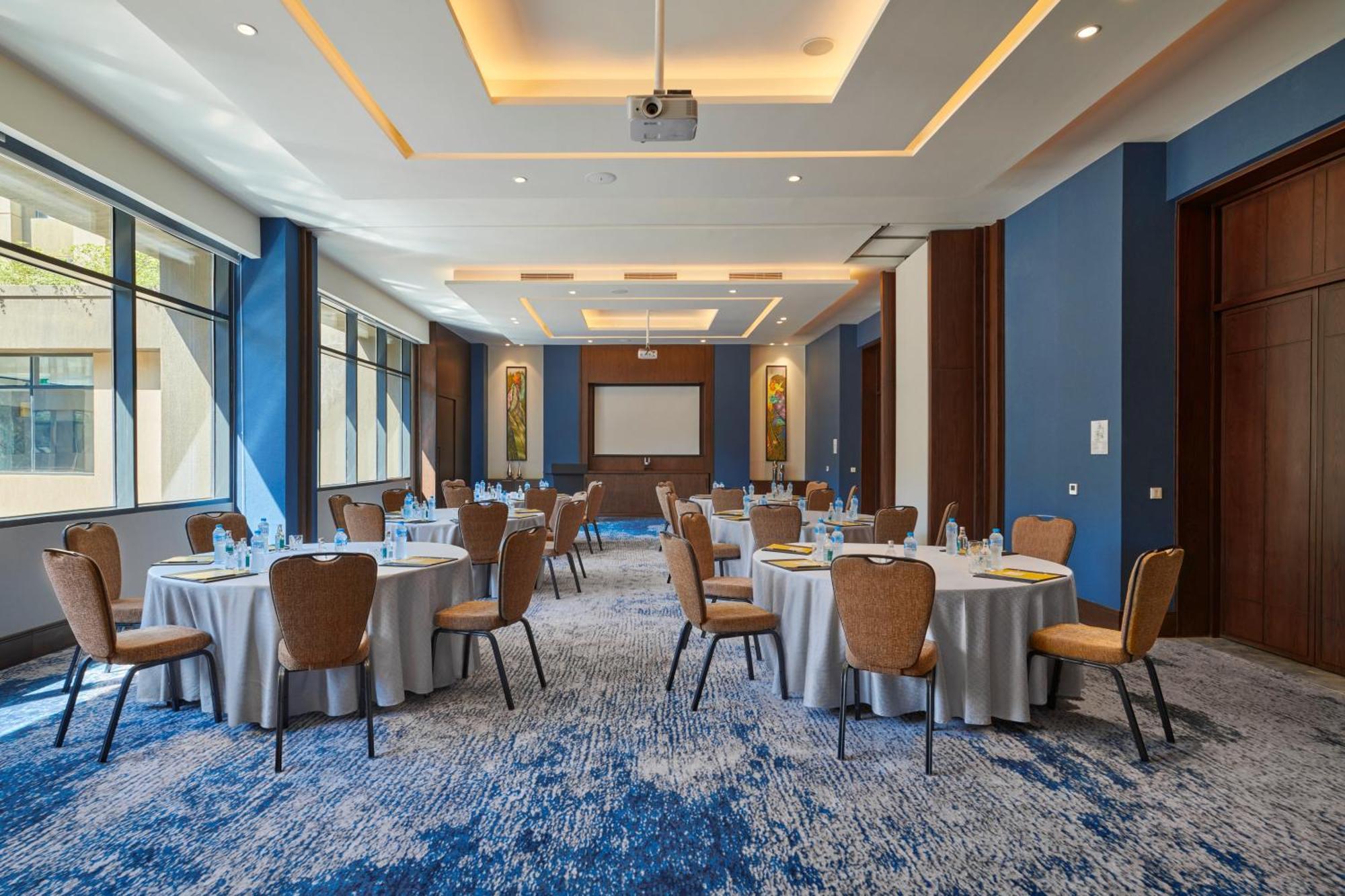 Crowne Plaza - West Cairo Arkan By Ihg 6th of October City Bagian luar foto Meeting room